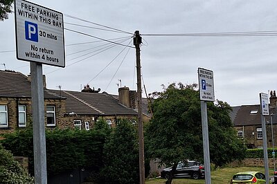 Short lived free parking bays 